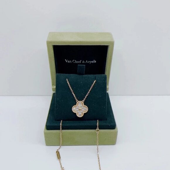 💎🌈Authentic💎🌈Van Cleef & Arpels Necklace💎🌈 - Picture 3 of 8